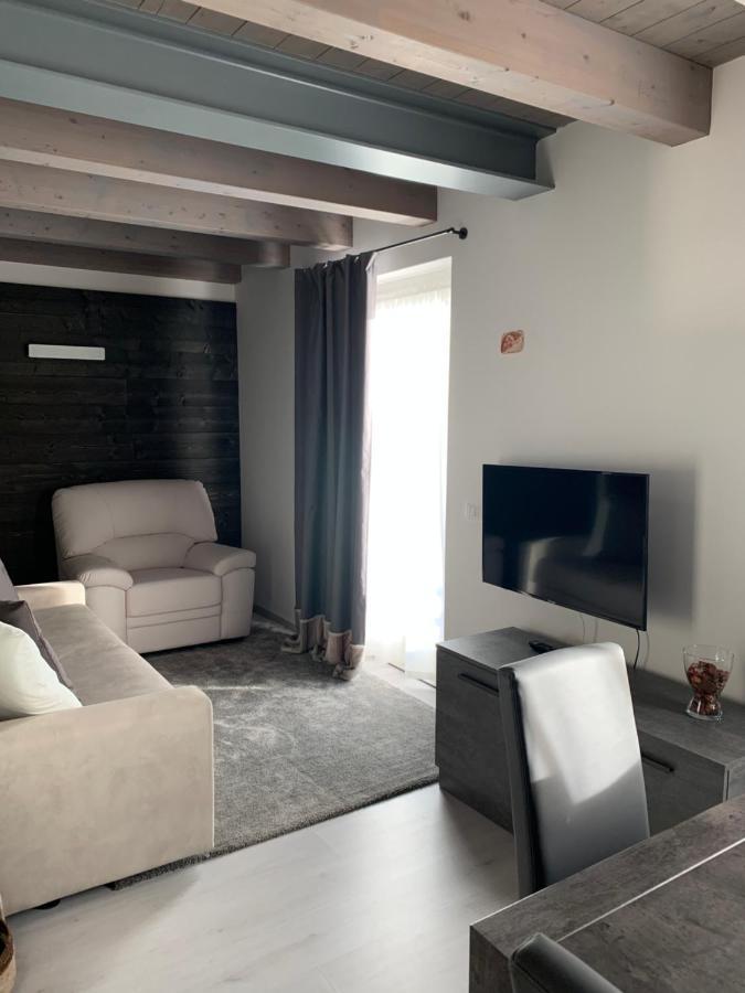Alpin Sun Apartment Temu Luaran gambar